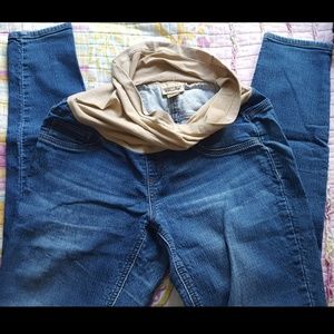 Maternity jeans - motherhood maternity